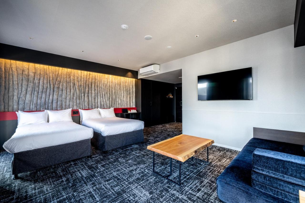 Отель Wyndham Garden Sapporo Odori Экстерьер фото